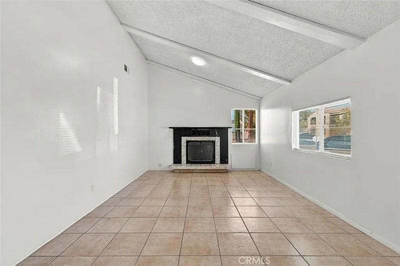 1204 E Avenue Q4