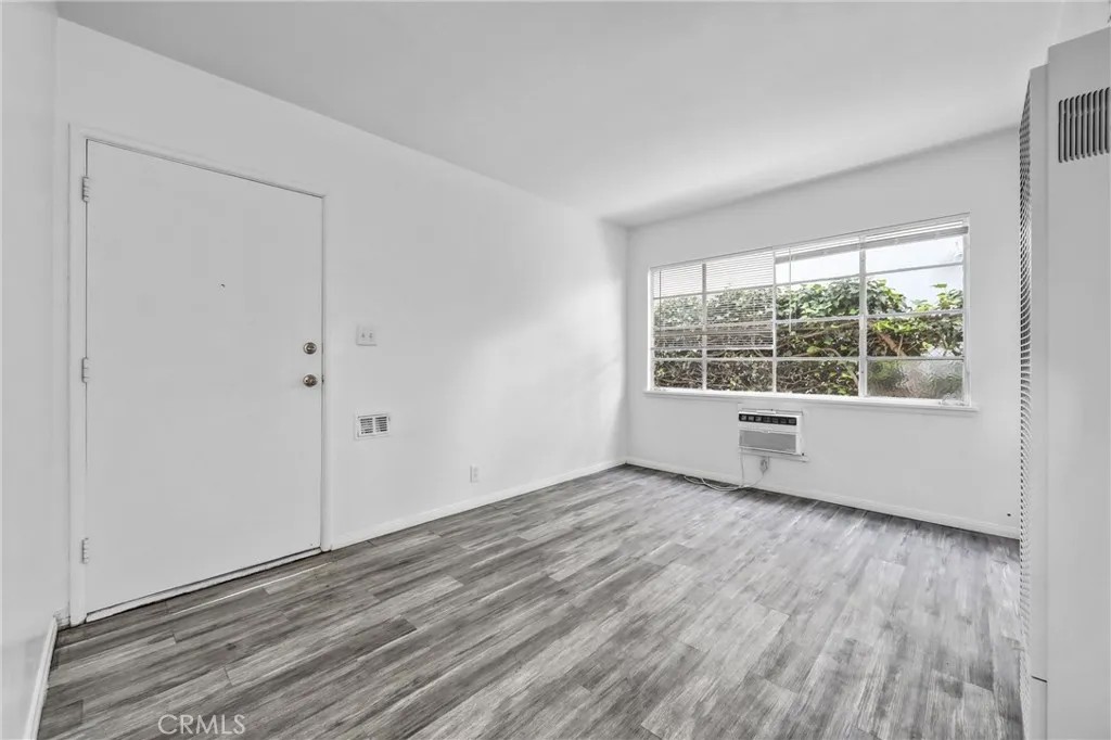 56 N Parkwood