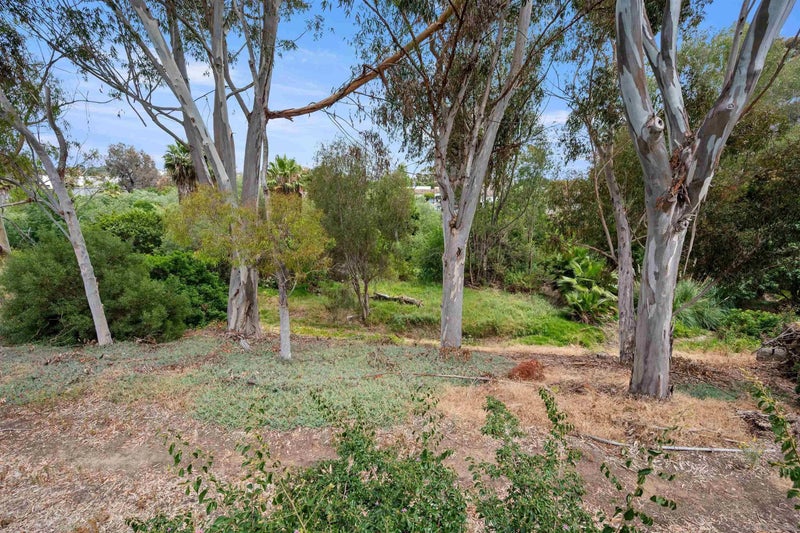 2605 Pico Pl 215