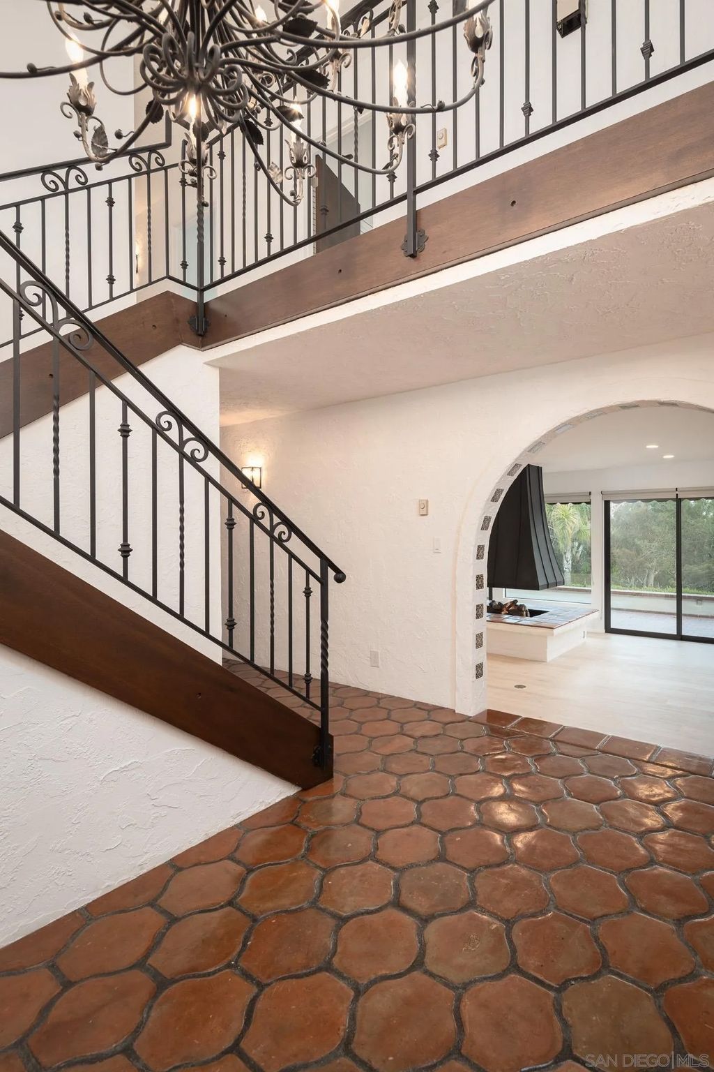 Photo of 5406 Las Palomas, Rancho Santa Fe, CA 92067 (MLS # 260010029)