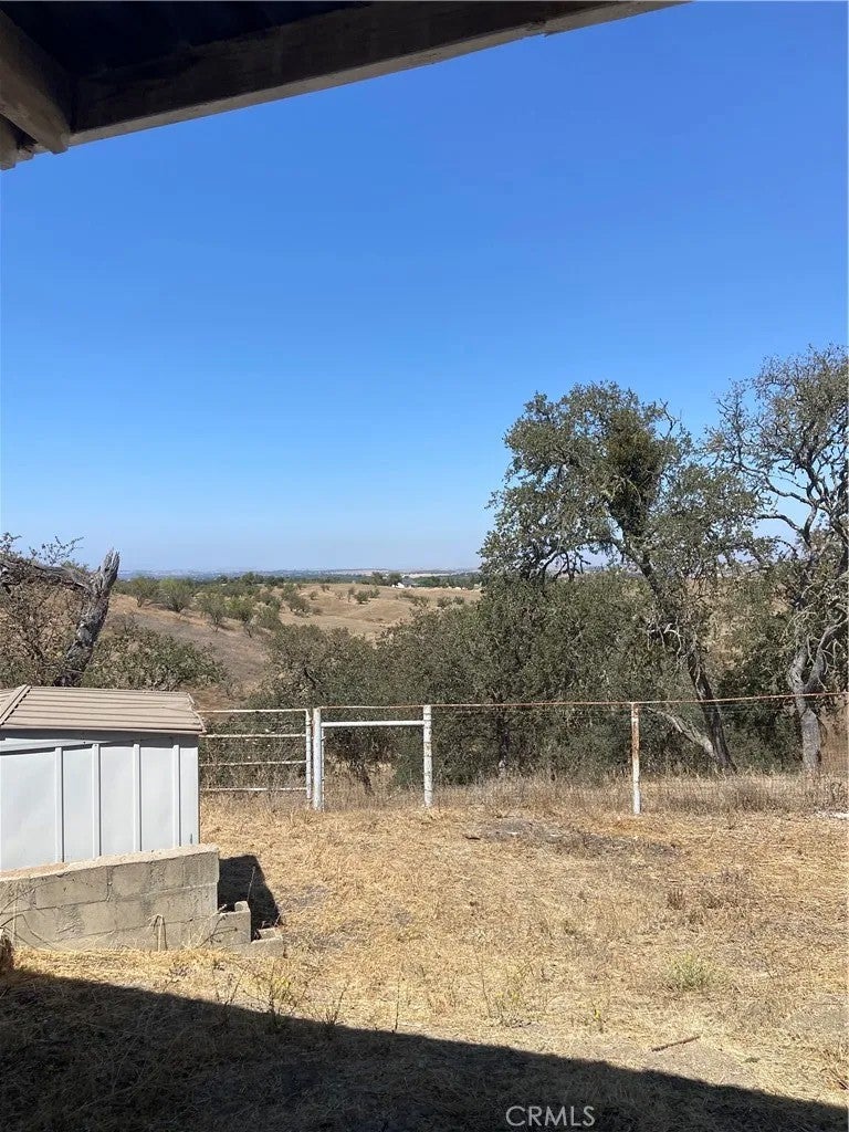 Photo of 5450 Almond DR, Templeton, CA 93465 (MLS # NS26205711)