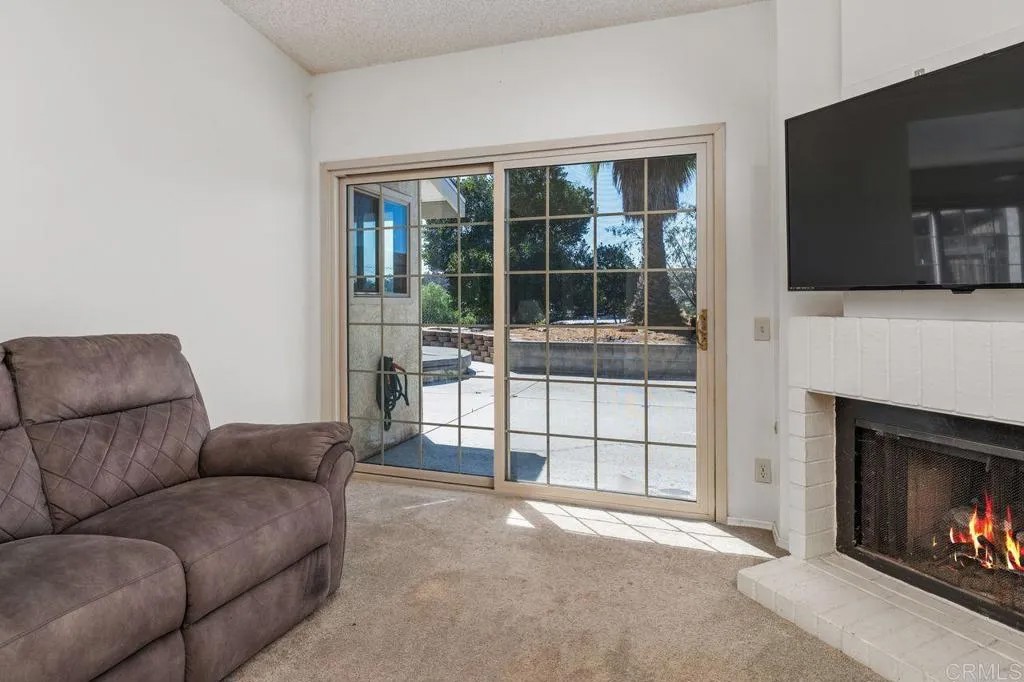 8338 Ora Belle Ln.