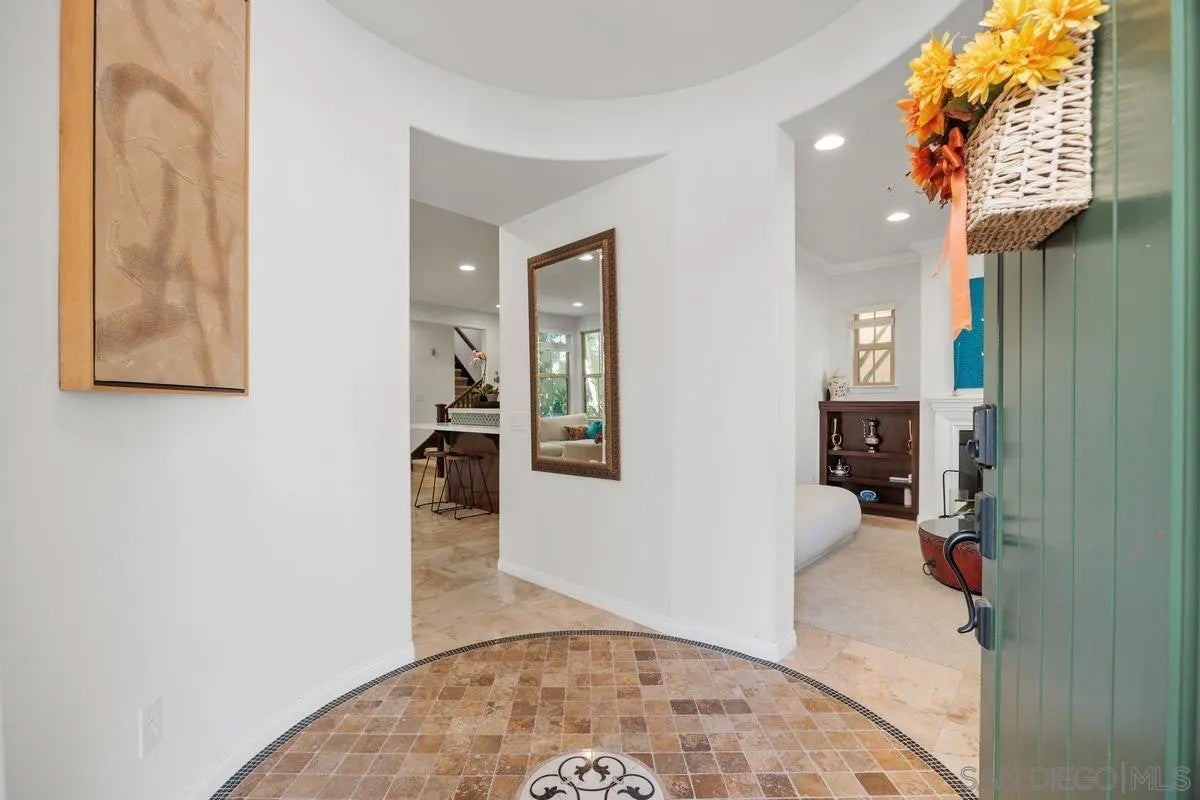 6095 Blue Dawn Trail
