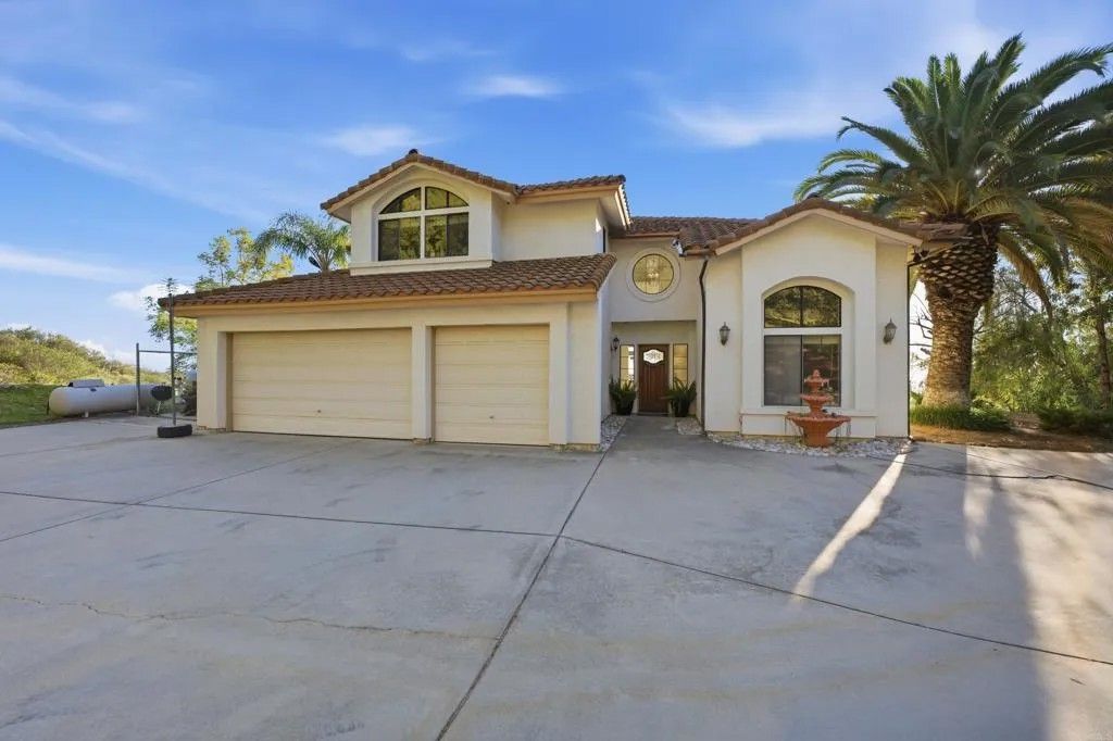 Photo of 17345 Iron Mountain Drive, Poway, CA 92064 (MLS # NDP2602275)