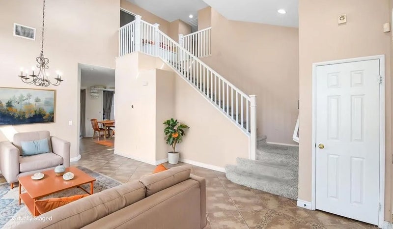 38977 Lone Cir