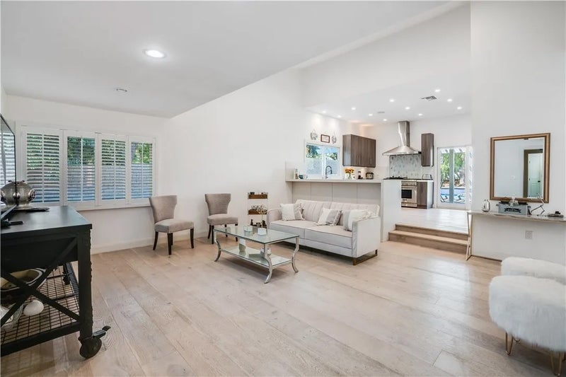 23760 Oakfield