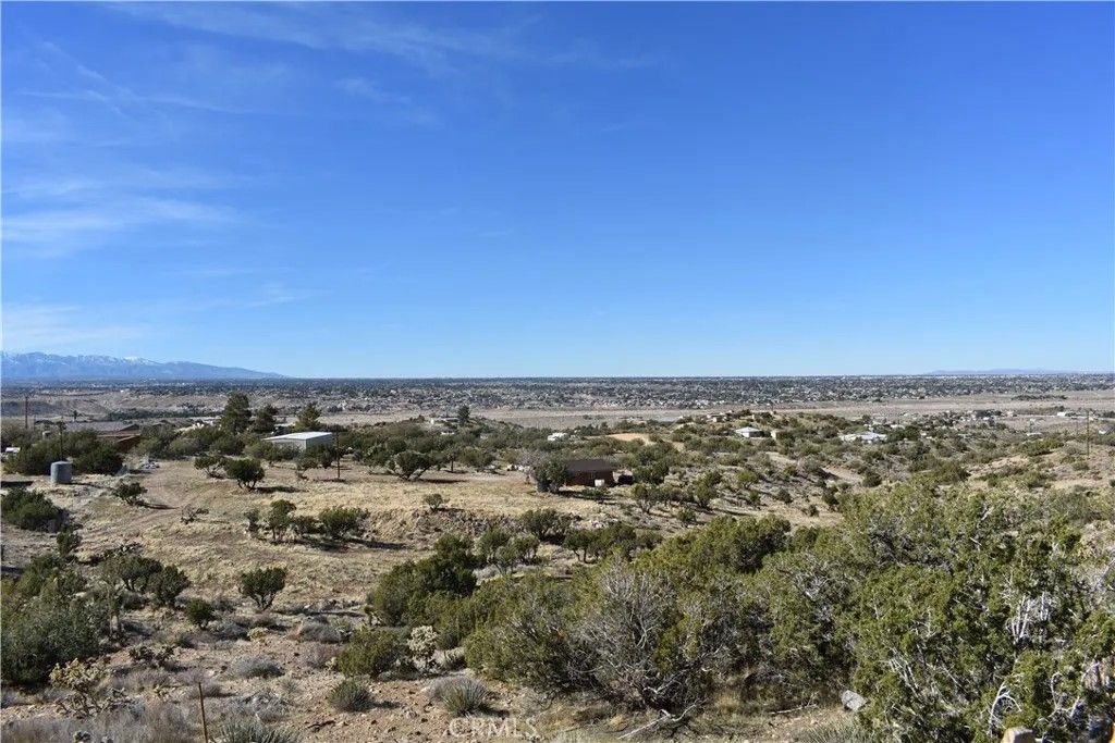 Photo of 20511 Memory Ln, Apple Valley, CA 92308 (MLS # PW25268902)