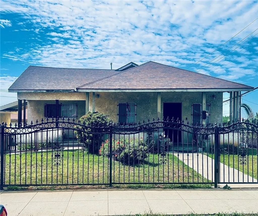 Photo of 3100 E SIDE Boulevard, Los Angeles, CA 90063 (MLS # CV26076962)