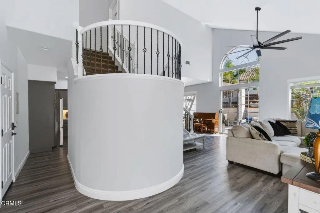 287 Camino Toluca