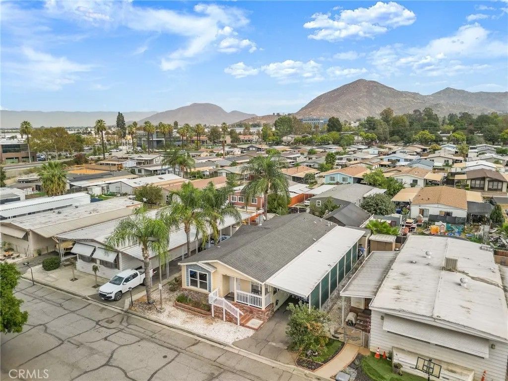 Photo of 138 Sir Damas, Riverside, CA 92507 (MLS # IV25257496)