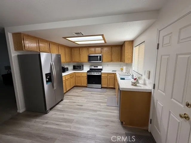 43663 6th East