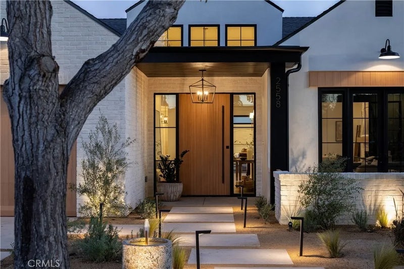 2558 Westminster