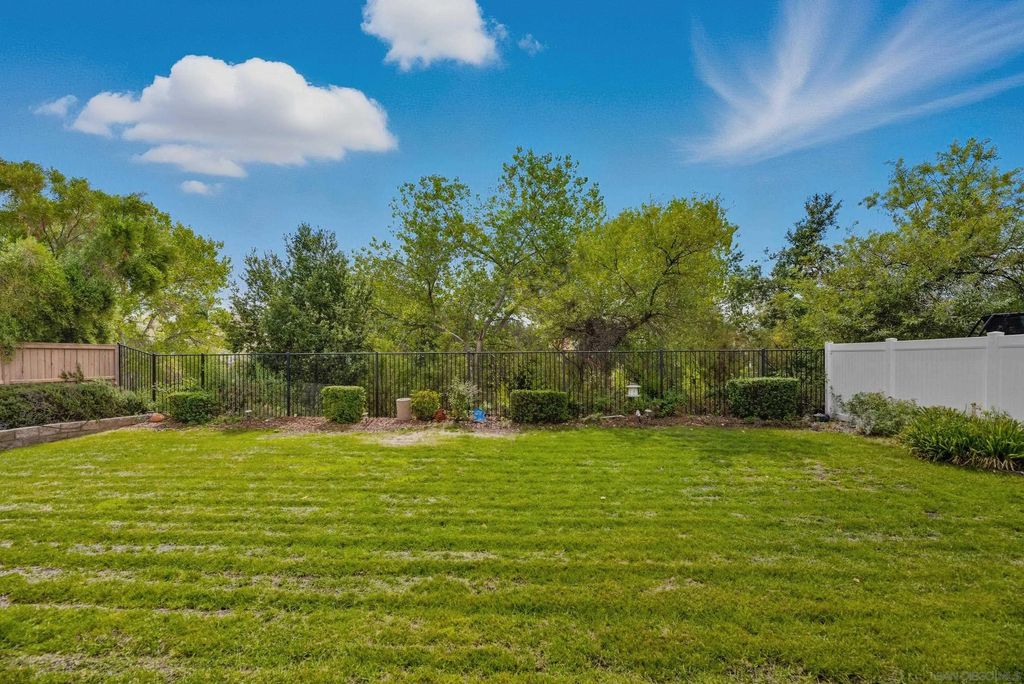 Photo of 29213 Broken Arrow Way, Murrieta, CA 92563 (MLS # 250041198)
