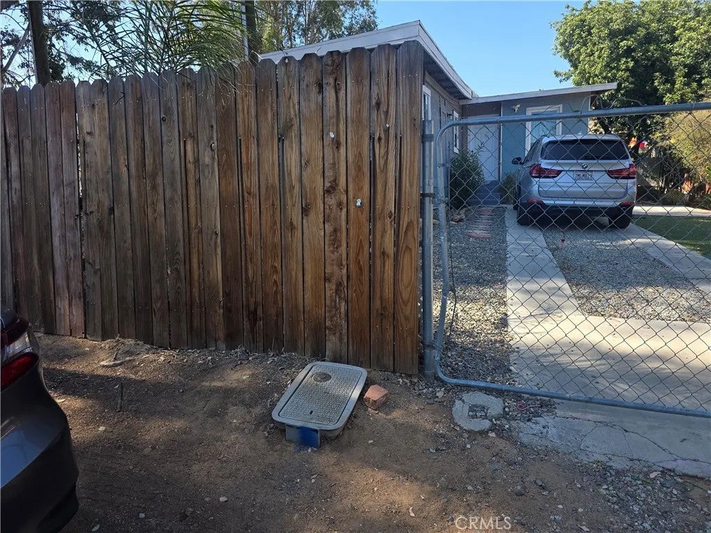 Photo of 18354 Walnut Avenue, Lake Elsinore, CA 92532 (MLS # PW25167522)