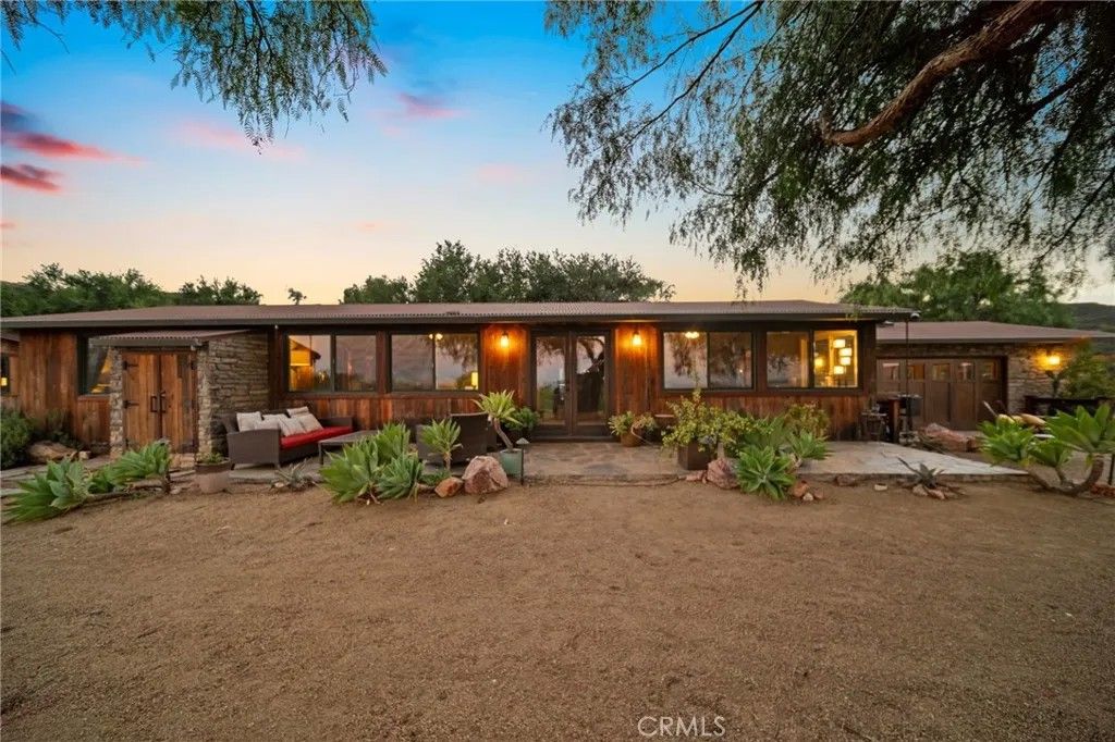 Photo of 42809 Guava St, Murrieta, CA 92562 (MLS # SW26055790)