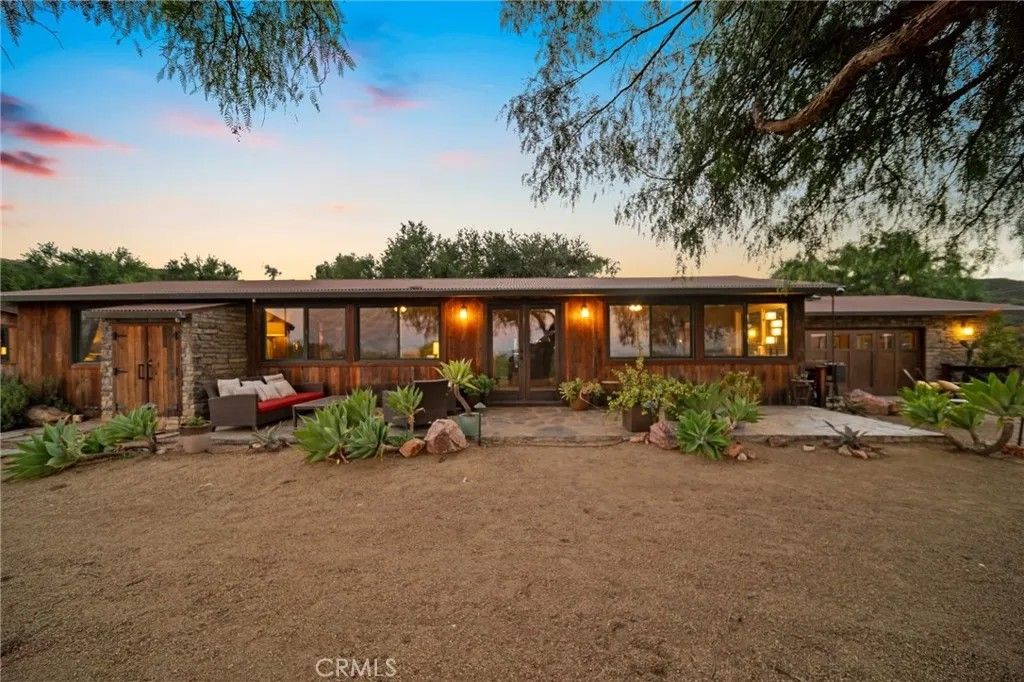 Photo of 42809 Guava St, Murrieta, CA 92562 (MLS # SW26055790)