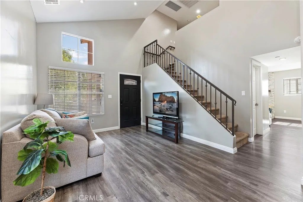 17525 Bodkin