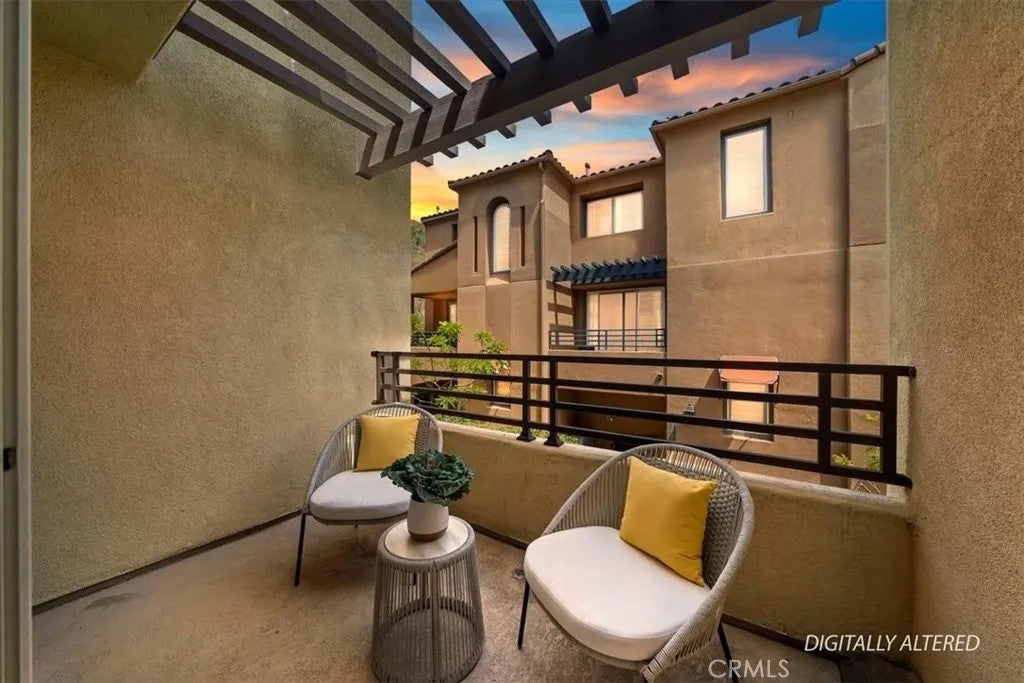 2868 Escala Circle