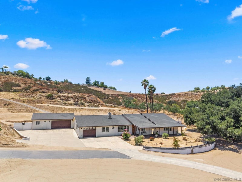 37200 Mesa Rd
