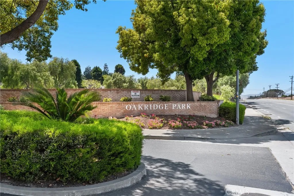 1514 Oakridge Park Road