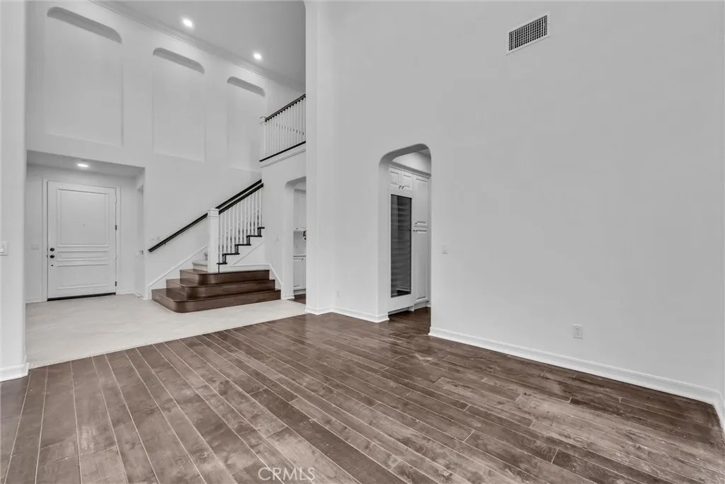 436 Tangerine Place