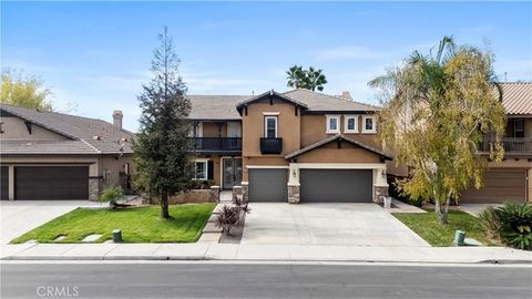 Tiny photo for 37093 Almond Circle, Murrieta, CA 92563 (MLS # SW25243234)