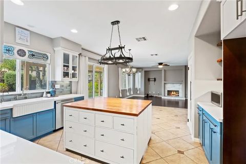 Tiny photo for 37093 Almond Circle, Murrieta, CA 92563 (MLS # SW25243234)