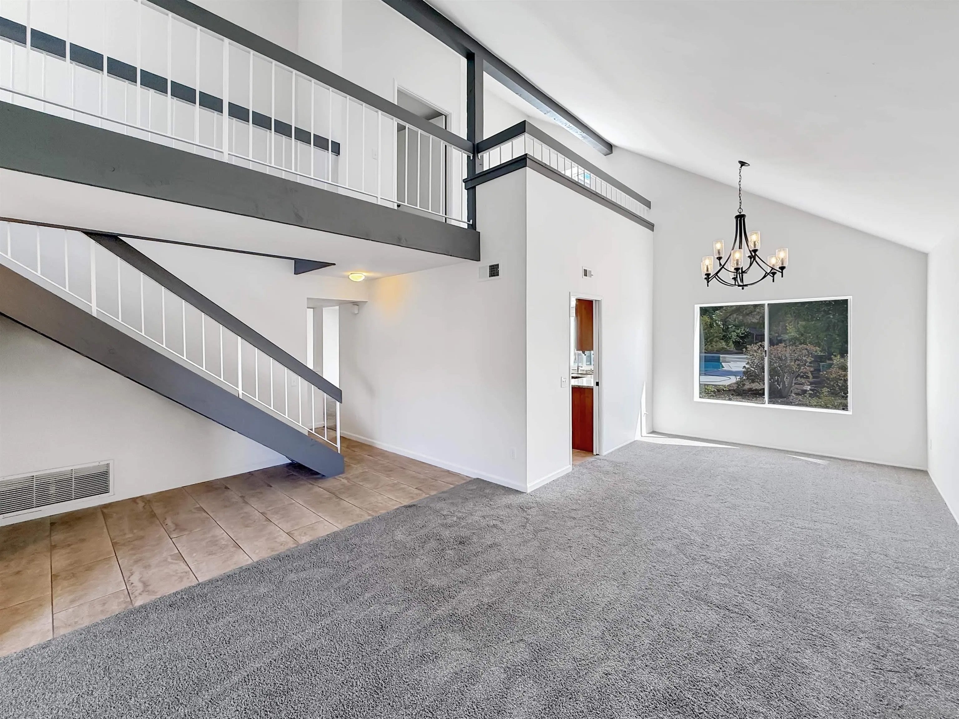 13756 Via Tres Vistas