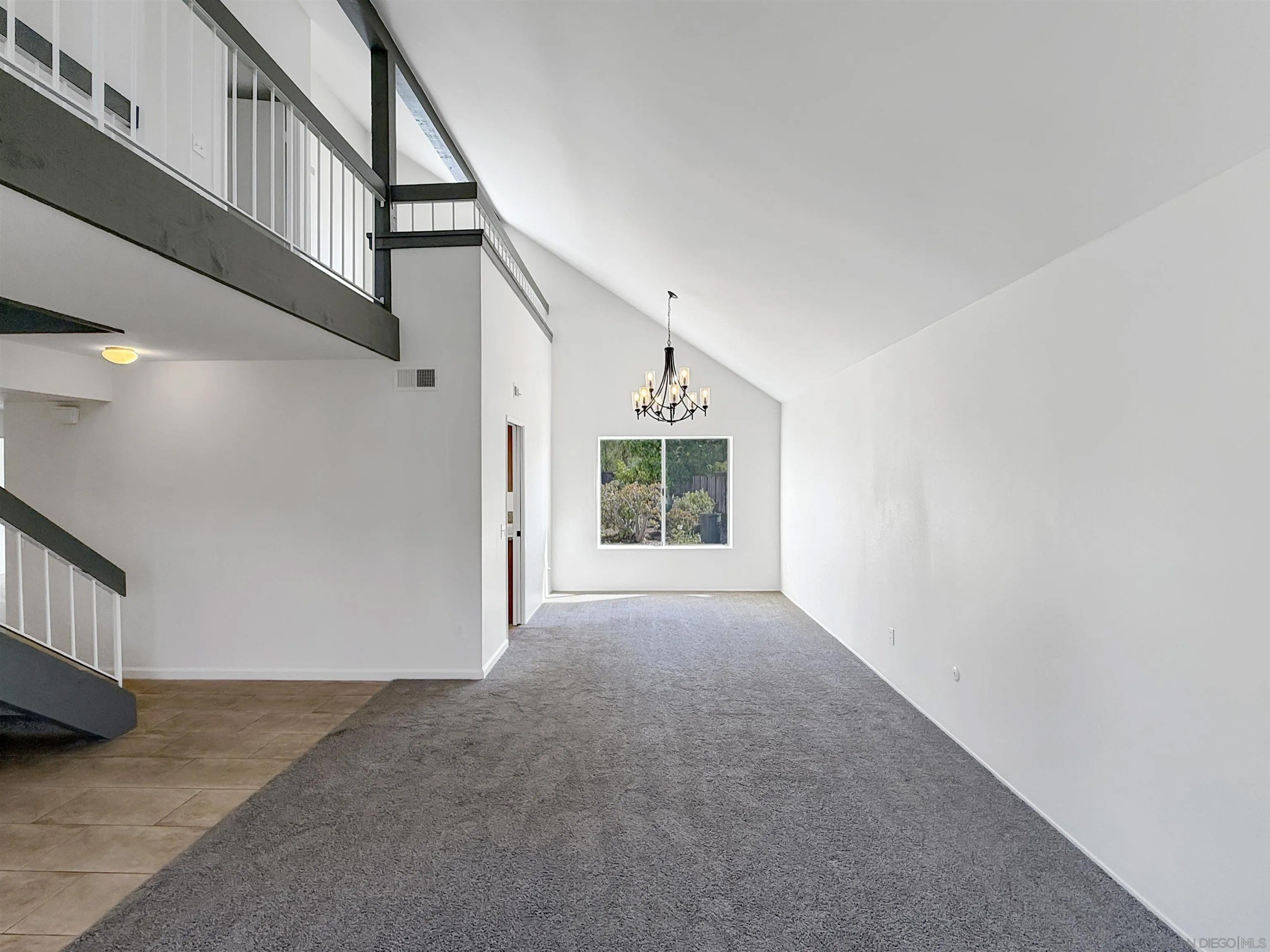 13756 Via Tres Vistas