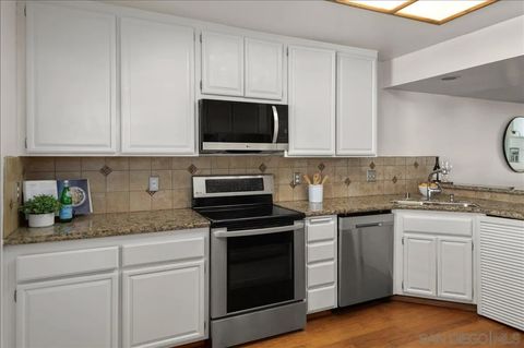 Tiny photo for 4614 Villas Dr, Bonita, CA 91902 (MLS # 250045410)