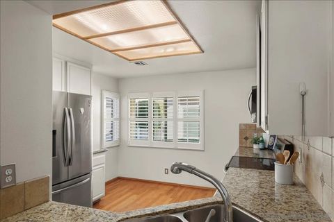 Tiny photo for 4614 Villas Dr, Bonita, CA 91902 (MLS # 250045410)