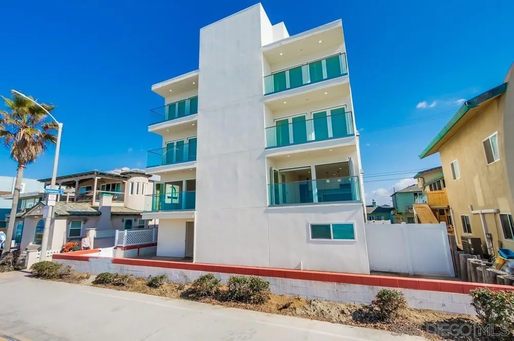3449 Ocean Front Walk