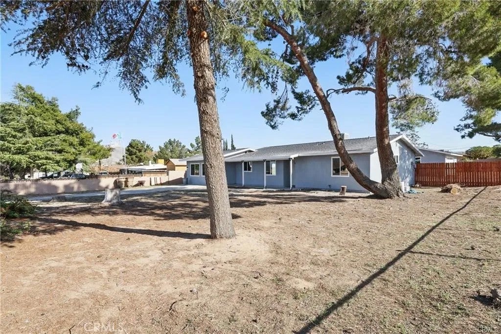 18431 Westlawn