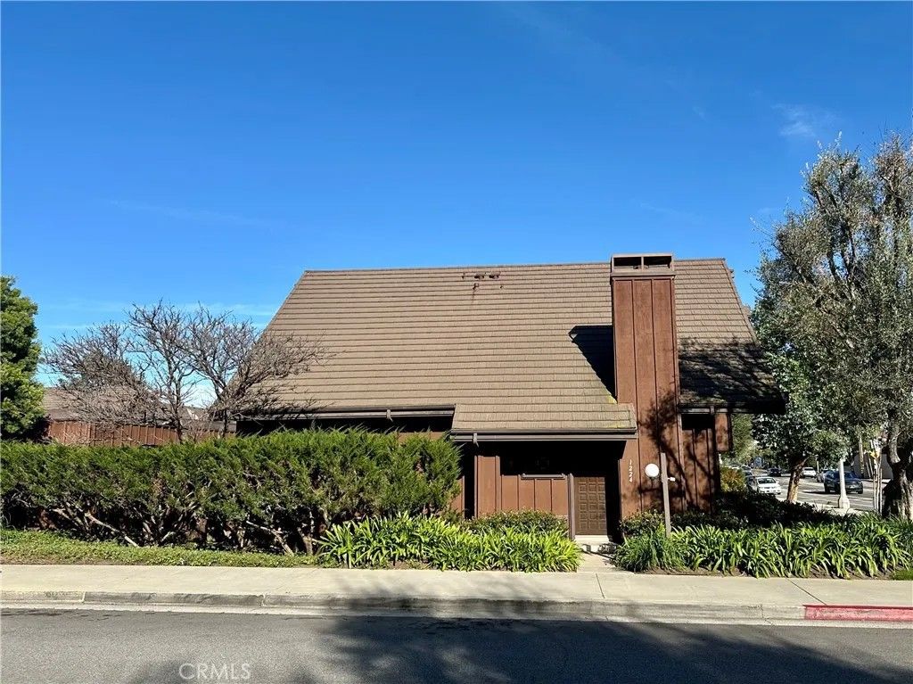 Photo of 1224 Westmont Drive, San Pedro, CA 90732 (MLS # SB26046721)