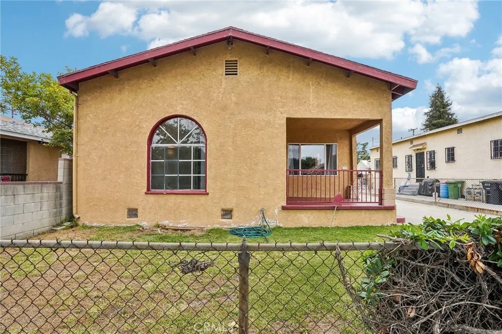 1359 S Downey Road