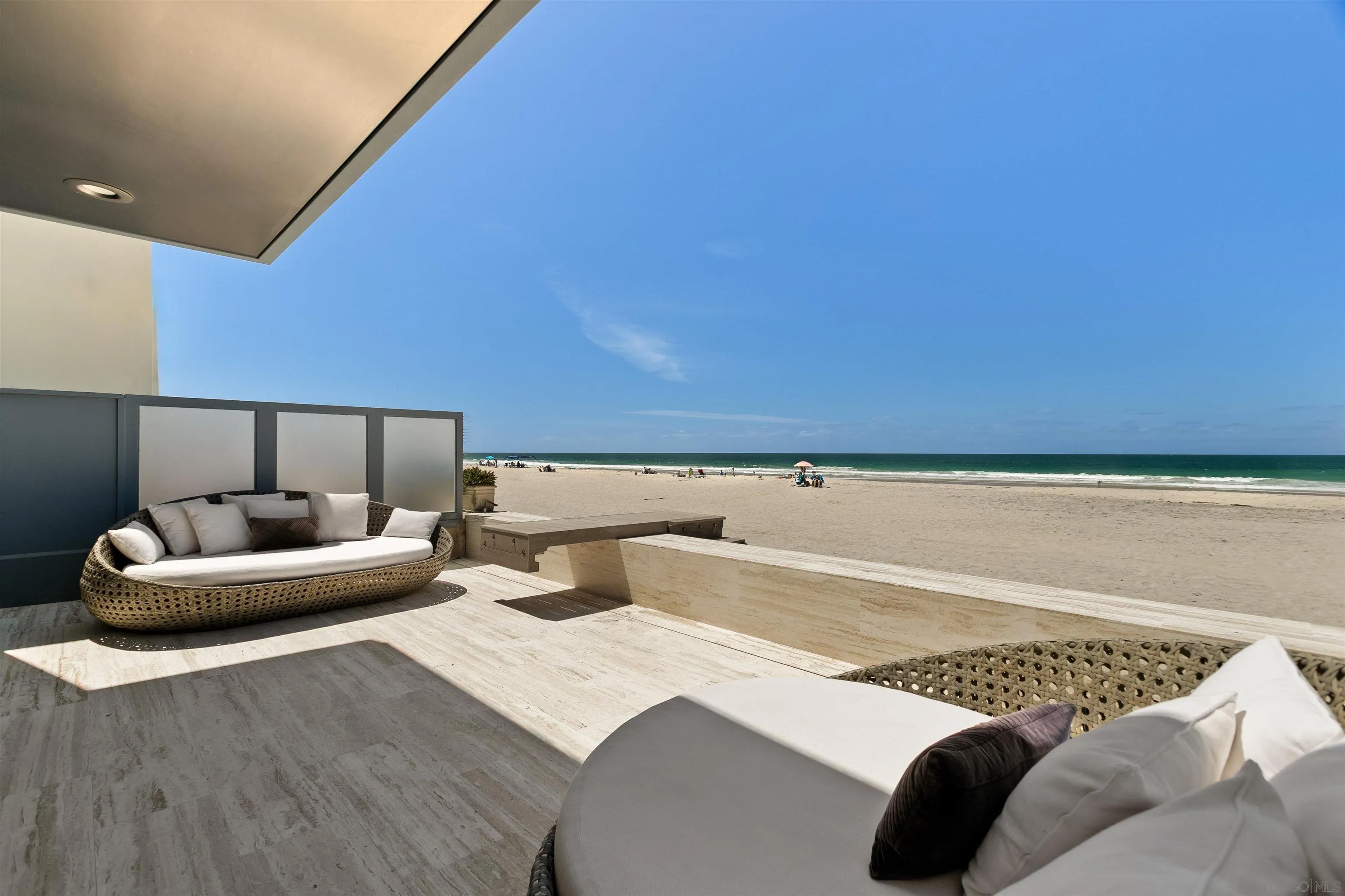 2606 Ocean Front