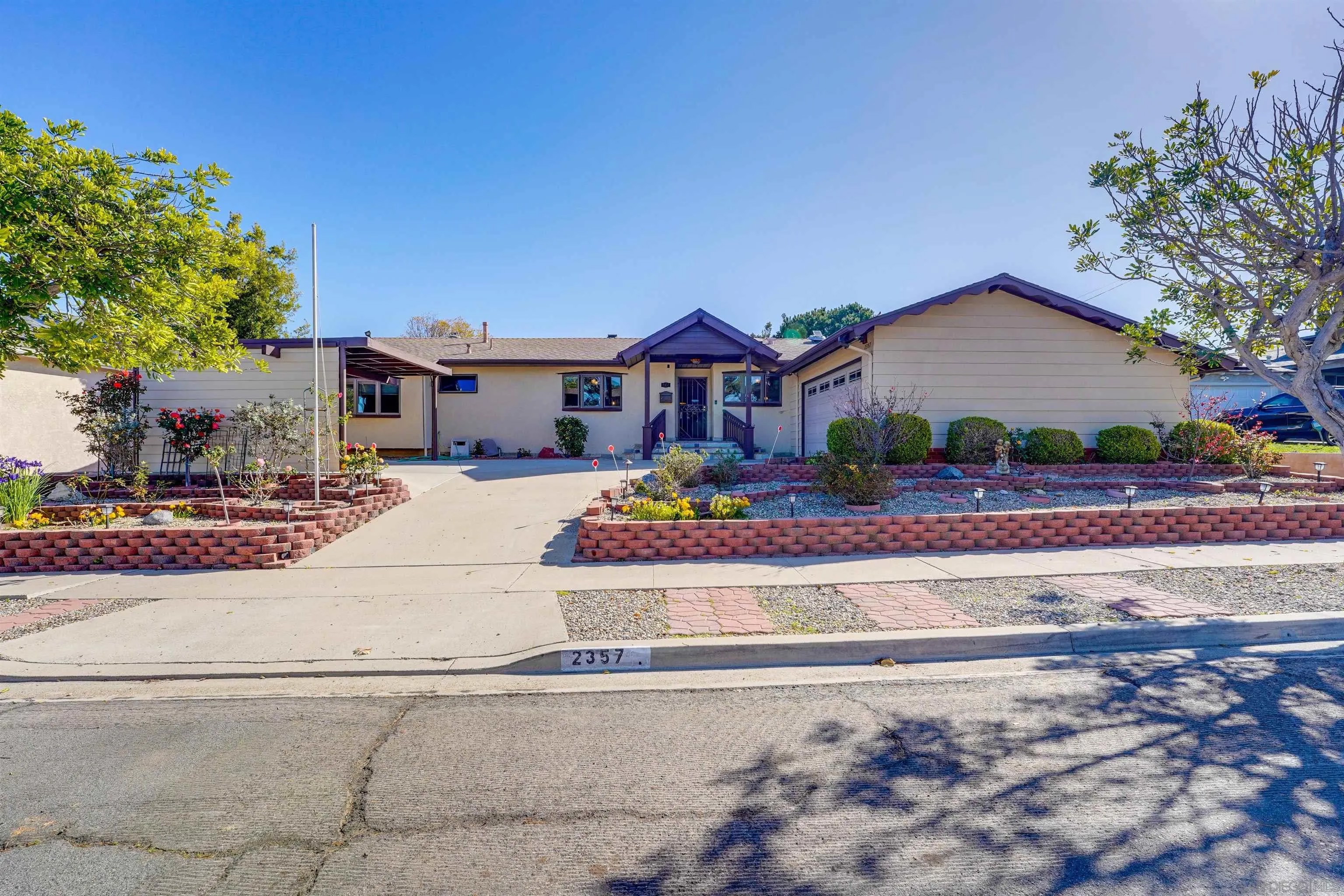 2357 Salisbury Dr