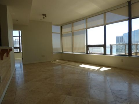 Tiny photo for 700 W E St #2201, San Diego, CA 92101 (MLS # 250036106)