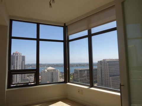 Tiny photo for 700 W E St #2201, San Diego, CA 92101 (MLS # 250036106)