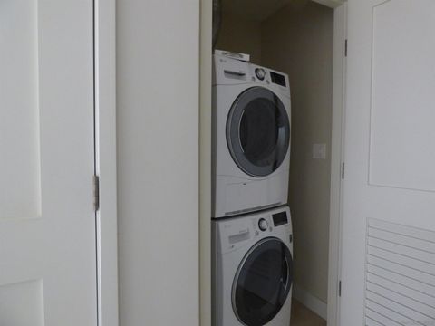 Tiny photo for 700 W E St #2201, San Diego, CA 92101 (MLS # 250036106)