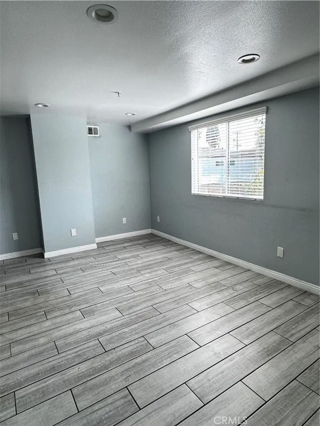 Photo of 433 E 30th St, Los Angeles, CA 90011 (MLS # WS26068438)