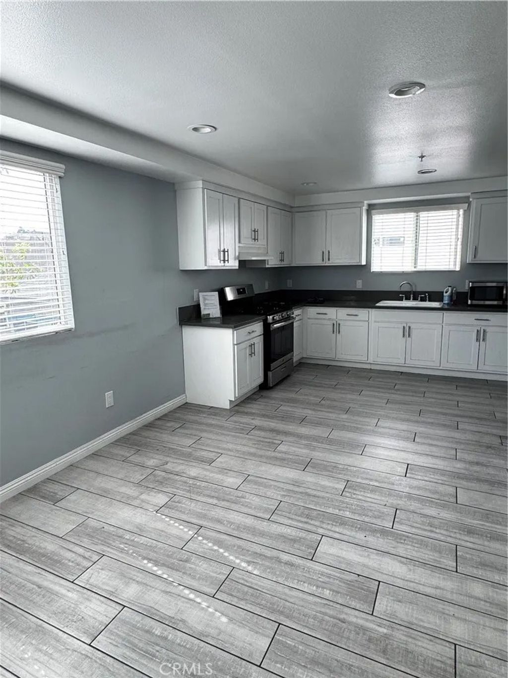 Photo of 433 E 30th St, Los Angeles, CA 90011 (MLS # WS26068438)