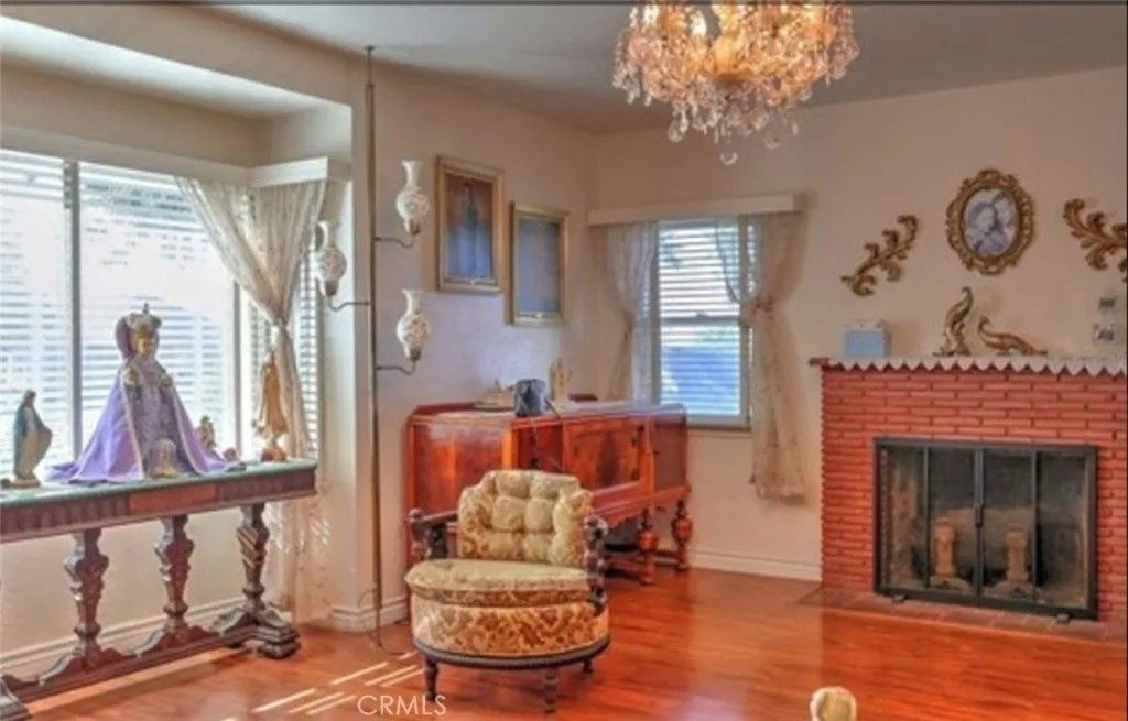 Photo of 501 S Victoria Ave, Corona, CA 92879 (MLS # IV25278062)