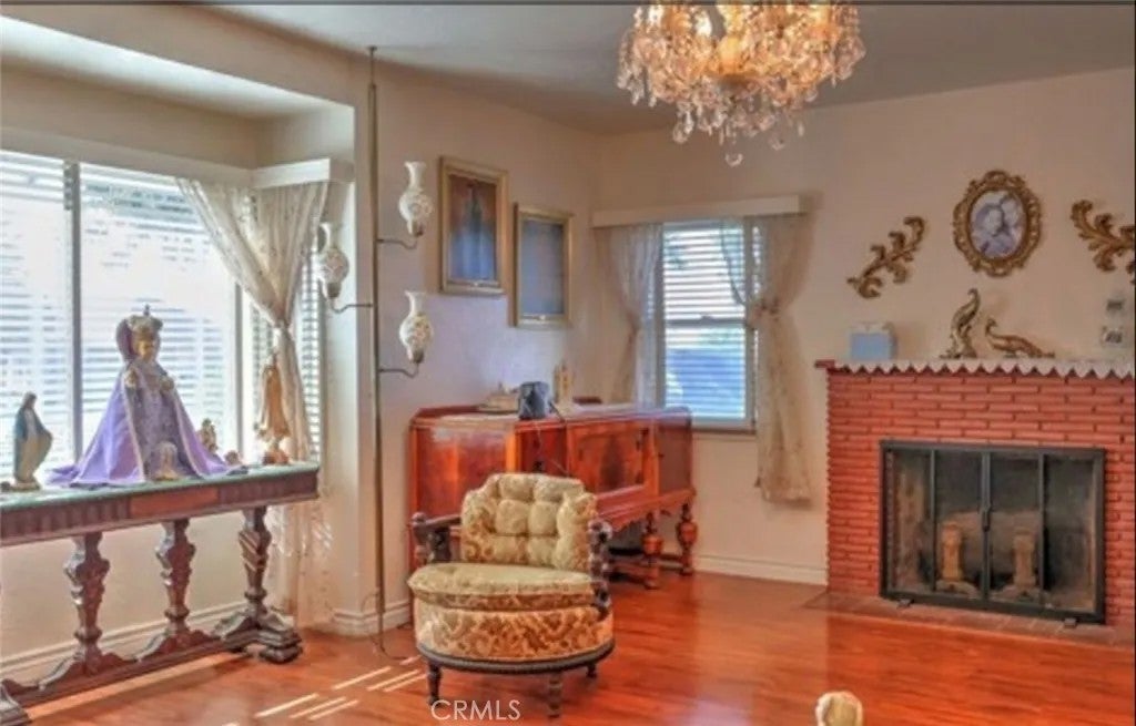 Photo of 501 S Victoria Ave, Corona, CA 92879 (MLS # IV25278062)