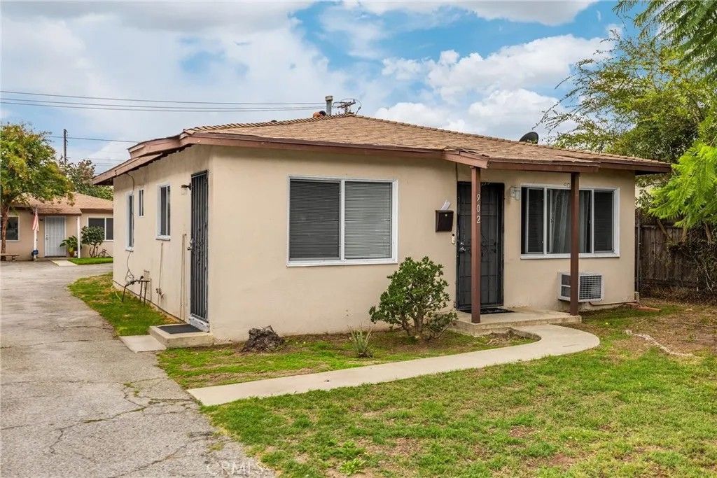 Photo of 902 W Olive Ave, Monrovia, CA 91016 (MLS # PW25266621)