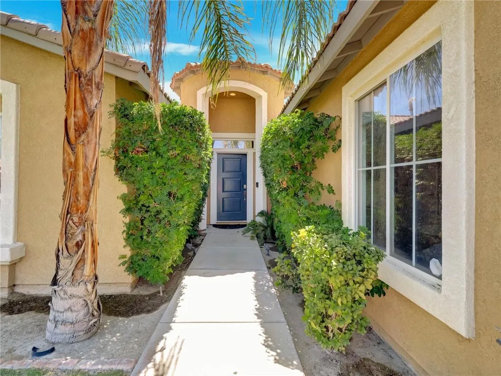 47732 Calle Diamante