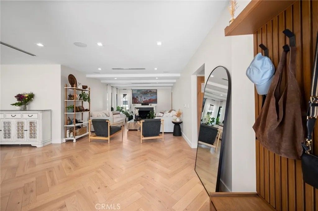 Photo of 7911 Hillrose Street, Sunland, CA 91040 (MLS # OC26064585)