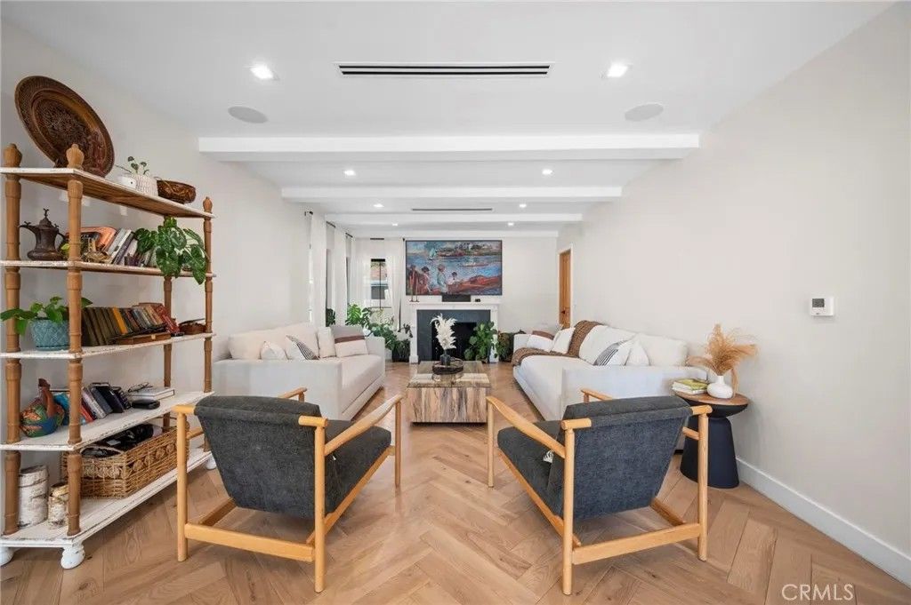 Photo of 7911 Hillrose Street, Sunland, CA 91040 (MLS # OC26064585)