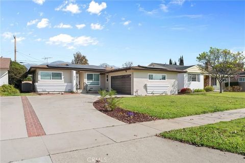 Photo of 858 W Yale St, Ontario, CA 91762 (MLS # OC26049813)
