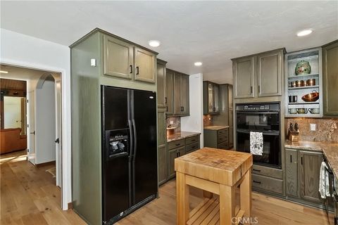 Tiny photo for 39343 Aurora Rd, Big Bear Lake, CA 92315 (MLS # IG25254414)